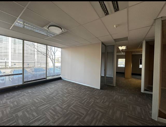 297.90M² OFFICE TO LET IN HIGHVELD